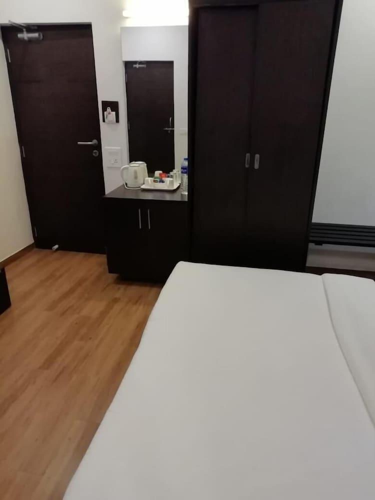Sinq Beach Resort Calangute Eksteriør billede