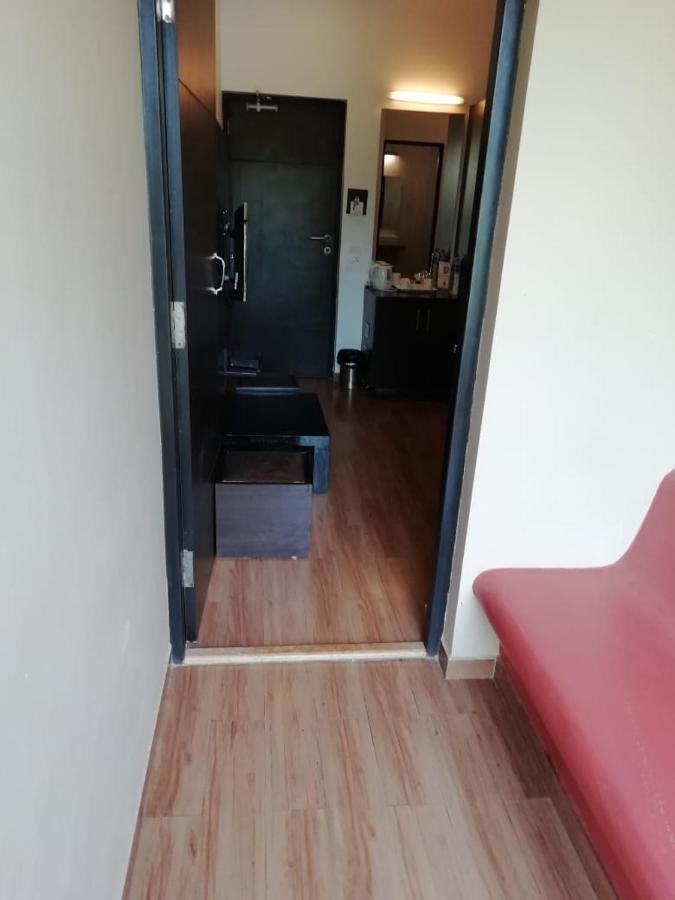 Sinq Beach Resort Calangute Eksteriør billede